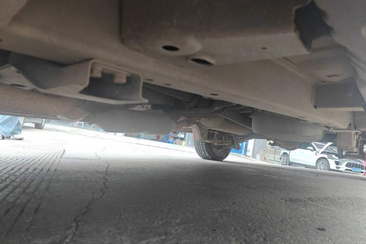 Used BAIC Changhe M50S 2015 1.4L Restyled Business Class (Leaf Spring) K14B Chassis Front Left