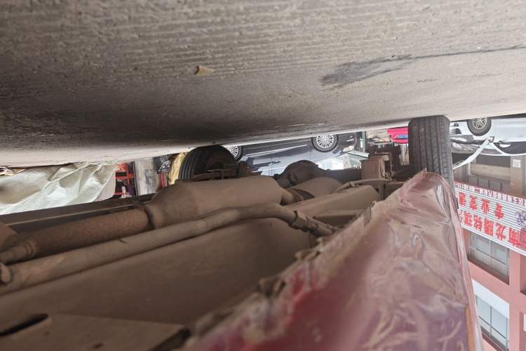 Used BAIC Changhe M50S 2015 1.4L Restyled Business Class (Leaf Spring) K14B Chassis Front Right