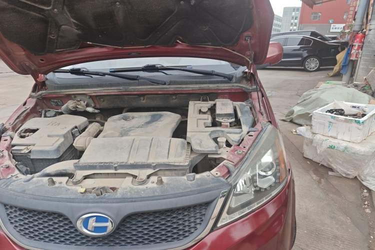Used BAIC Changhe M50S 2015 1.4L Restyled Business Class (Leaf Spring) K14B Engine Bay Left