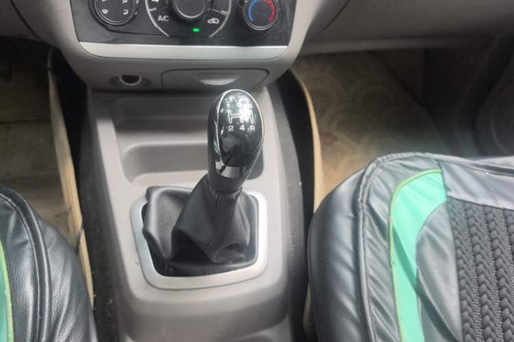 Used BAIC Changhe M50S 2015 1.5L Business Class BJ415B Gear Lever
