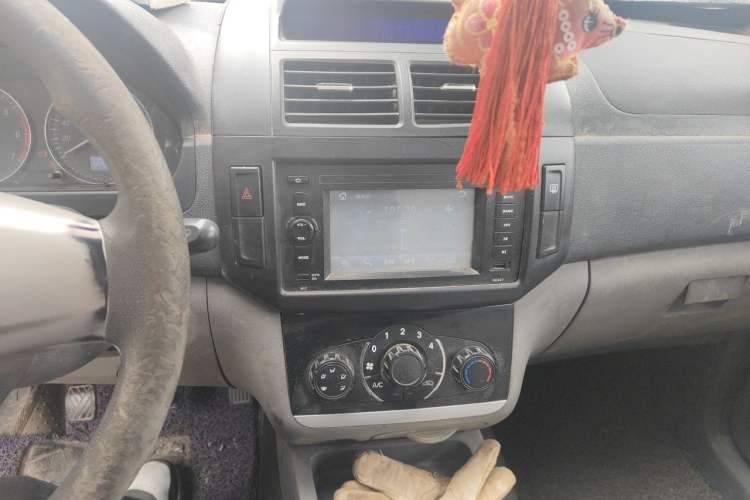 Used BAIC Changhe M50S 2015 1.5L Business Class BJ415B Audio And AC Panel