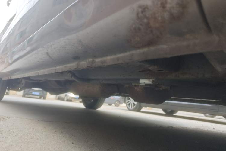 Used BAIC Changhe M50S 2015 1.5L Practical Cabin BJ415B Chassis Front Right