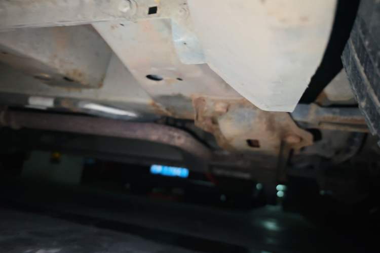 Used BAIC Changhe M50S 2015 1.5L Practical Cabin BJ415B Chassis Front Right