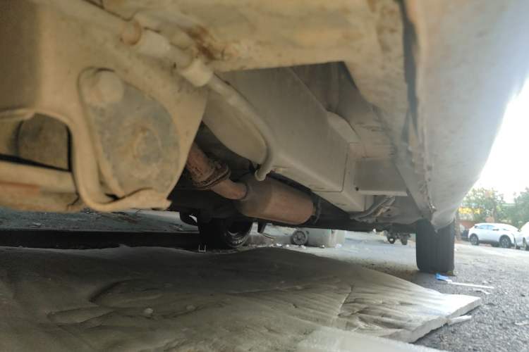 Used BAIC Changhe M50S 2015 1.4L revised economy-class K14B Chassis Rear Right