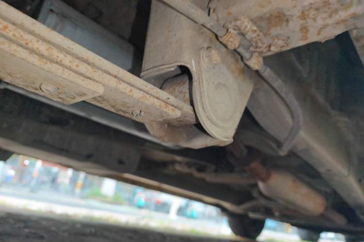 Used BAIC Changhe M50S 2015 1.5L Business Class BJ415B Chassis Rear Right