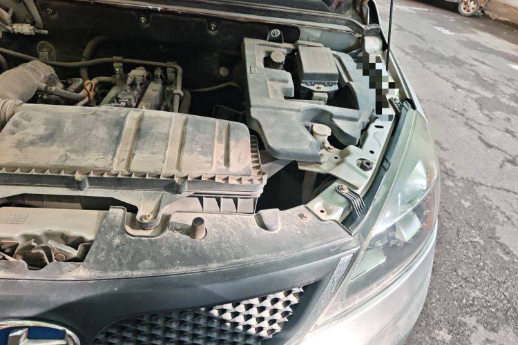 Used BAIC Changhe M50S 2015 1.5L S 1.5L Business Class DAM15DL Engine Bay Left