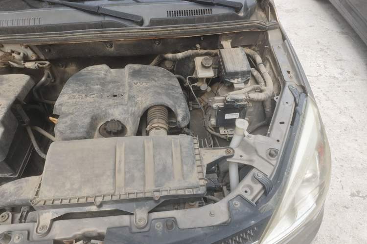 Used BAIC Changhe M50S 2015 1.5L Practical Cabin BJ415B Engine Bay Left