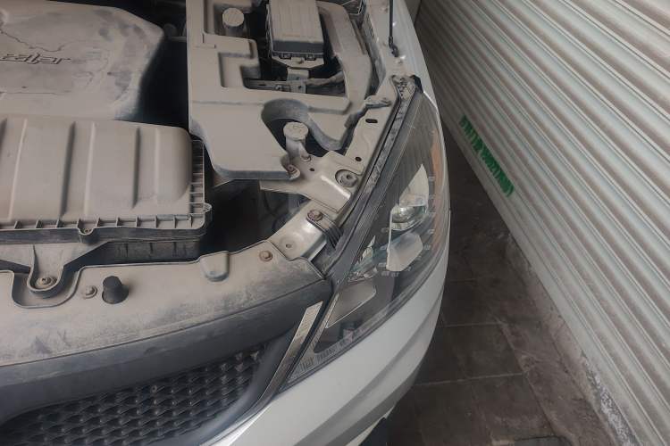 Used BAIC Changhe M50S 2015 1.4L S 1.4L Economy Class K14B Engine Bay Left