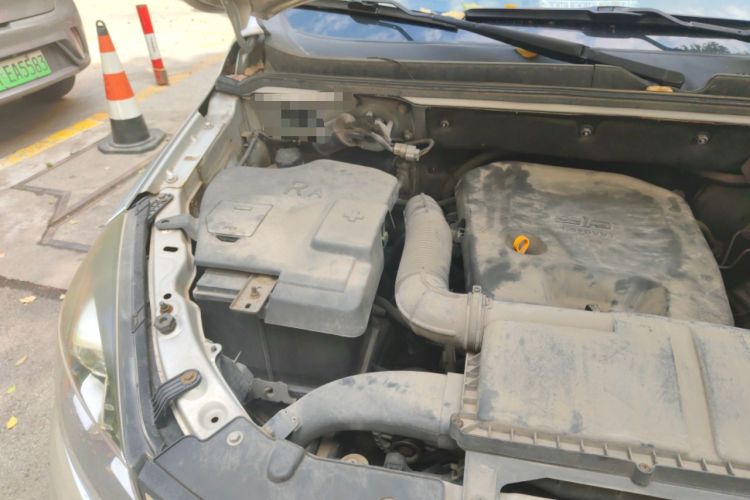 Used BAIC Changhe M50S 2015 1.5L facelift economy class DAM15DL Engine Bay Right