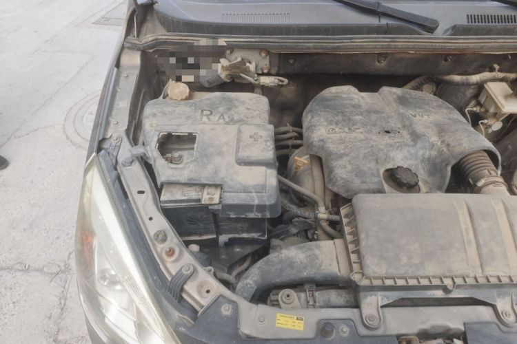 Used BAIC Changhe M50S 2015 1.5L Practical Cabin BJ415B Engine Bay Right