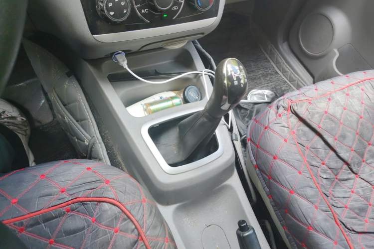 Used BAIC Changhe M50S 2015 1.5L facelift economy class DAM15DL Gear Lever