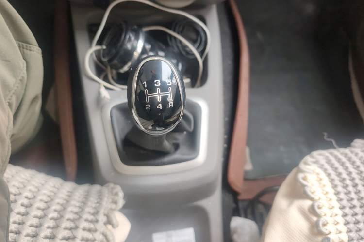 Used BAIC Changhe M50S 2015 1.4L S 1.4L Economy Class K14B Gear Lever