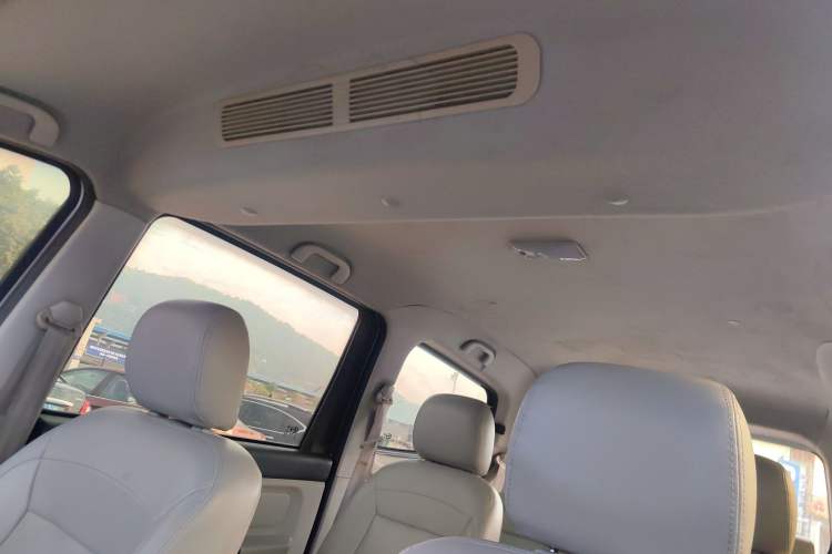 Used BAIC Changhe M50S 2015 1.4L Restyled Business Class (Leaf Spring) K14B Headliner