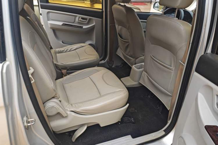 Used BAIC Changhe M50S 2015 1.4L facelift Business Class K14B Interior 1