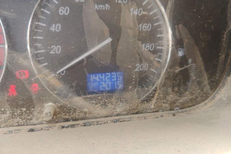 Used BAIC Changhe M50S 2015 1.4L S 1.4L Economy Class K14B Odometer Close Up