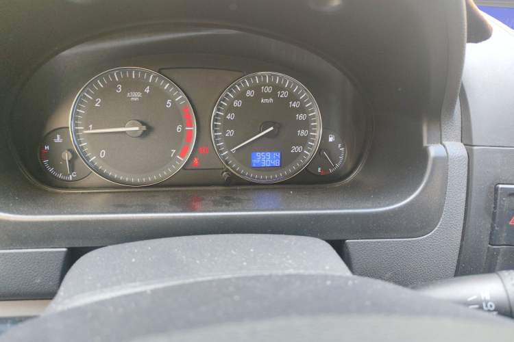 Used BAIC Changhe M50S 2015 1.5L facelift economy class DAM15DL Odometer Close Up