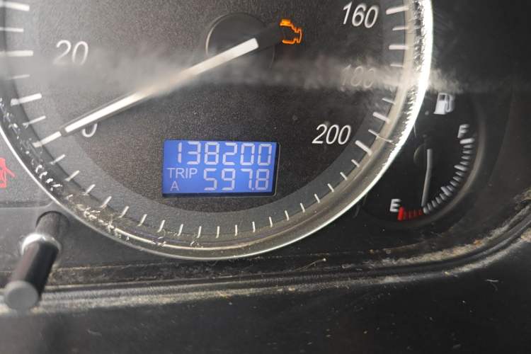 Used BAIC Changhe M50S 2015 1.4L facelift Business Class K14B Odometer Close Up