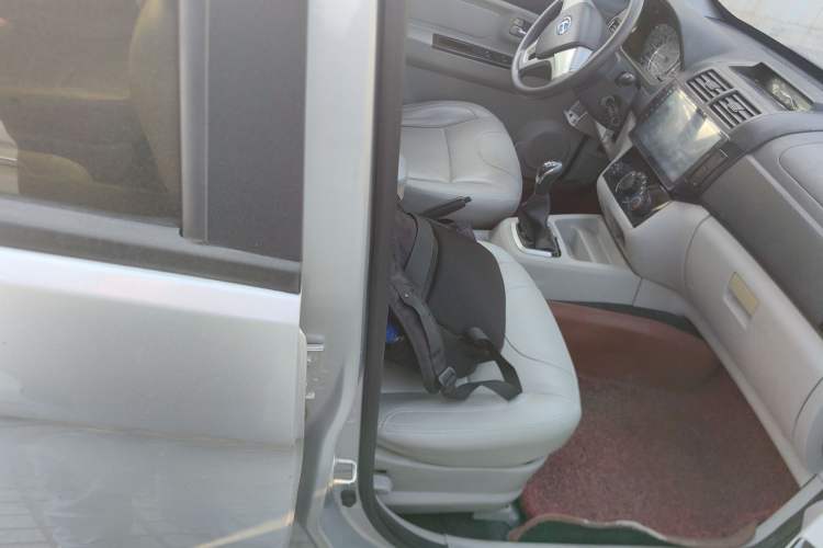 Used BAIC Changhe M50S 2015 1.4L Restyled Business Class (Leaf Spring) K14B Right Front Seat