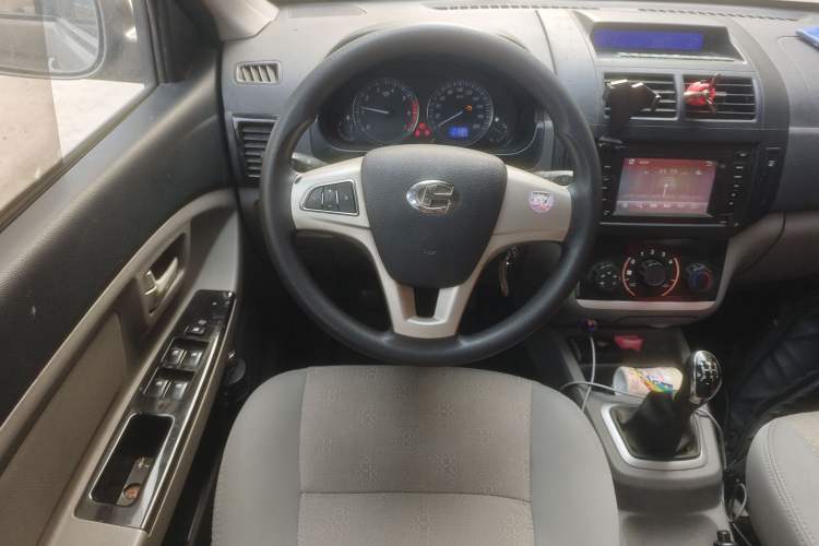 Used BAIC Changhe M50S 2015 1.5L Practical Cabin BJ415B Steering Wheel