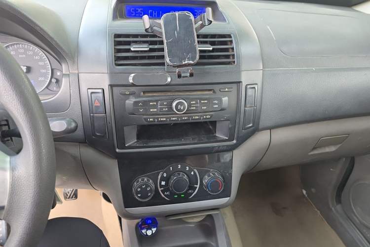 Used BAIC Changhe M50S 2015 1.5L S 1.5L Business Class DAM15DL Audio And AC Panel