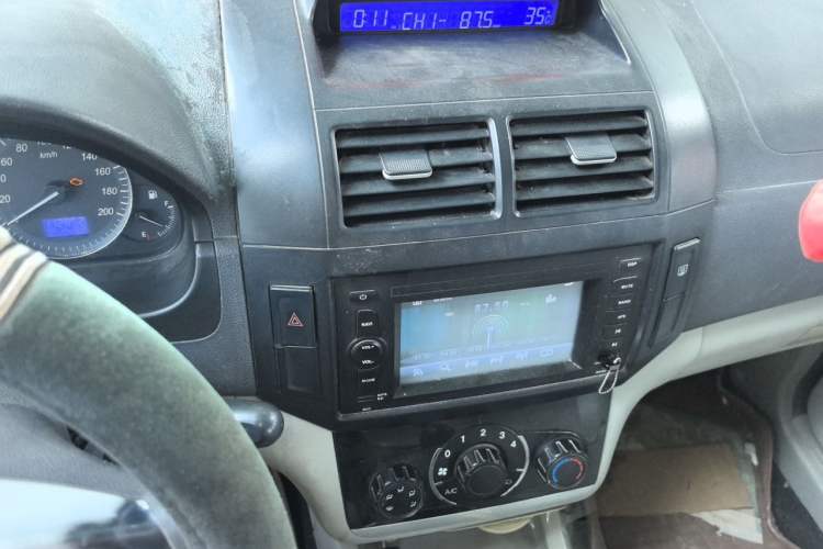 Used BAIC Changhe M50S 2015 1.5L S 1.5L Executive Class DAM15DL Audio And AC Panel