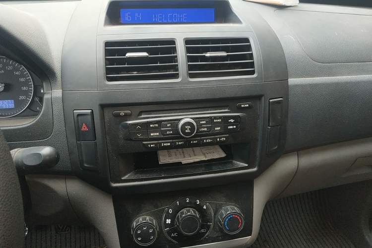 Used BAIC Changhe M50S 2015 1.5L facelift economy class DAM15DL Audio And AC Panel