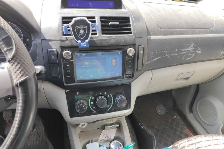 Used BAIC Changhe M50S 2015 1.5L S 1.5L Executive Class DAM15DL Audio And AC Panel