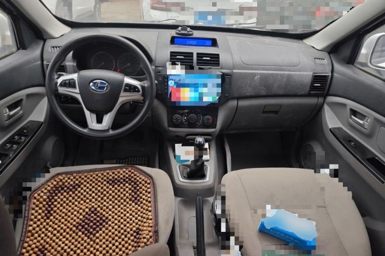 Used BAIC Changhe M50S 2015 1.5L S 1.5L Business Class DAM15DL Center Console