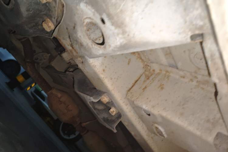 Used BAIC Changhe M50S 2015 1.5L Business Class BJ415B Chassis Front Left