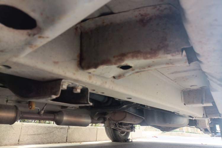Used BAIC Changhe M50S 2015 1.5L Business Class BJ415B Chassis Front Left
