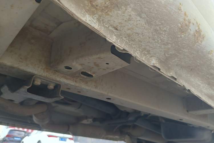 Used BAIC Changhe M50S 2015 1.4L Restyled Business Class (Leaf Spring) K14B Chassis Front Left