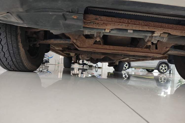 Used BAIC Changhe M50S 2015 1.4L revised economy-class K14B Chassis Front Right