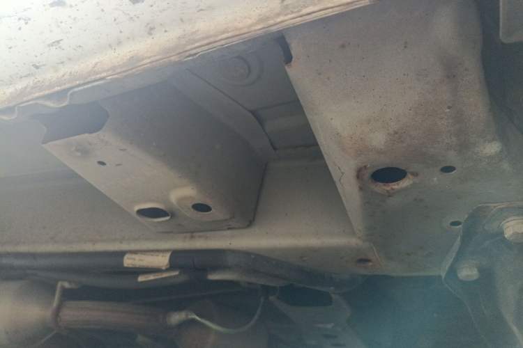 Used BAIC Changhe M50S 2015 1.4L revised economy-class K14B Chassis Front Right