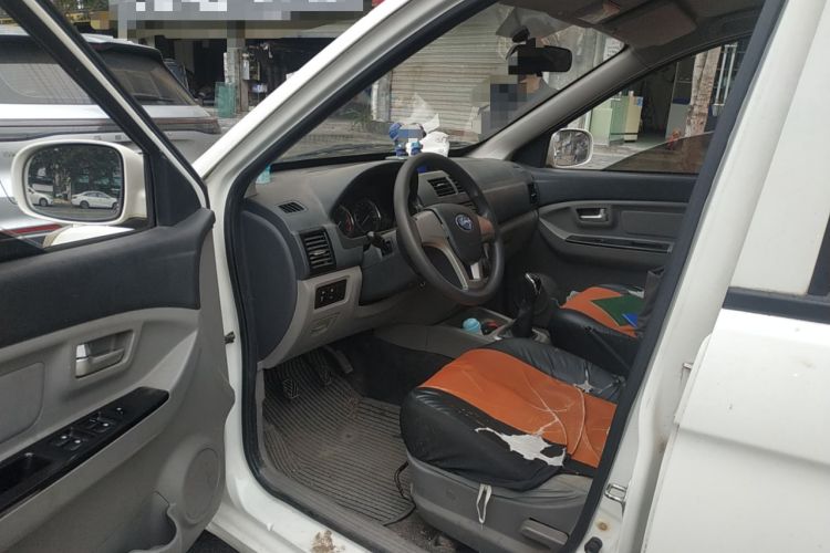 Used BAIC Changhe M50S 2015 1.5L facelift economy class DAM15DL Driver Seat