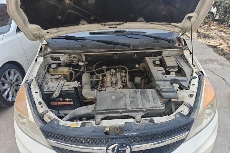 Used BAIC Changhe M50S 2015 1.5L facelift economy class DAM15DL Engine Bay