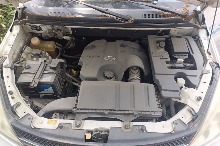 Used BAIC Changhe M50S 2015 1.5L Business Class BJ415B Engine Bay