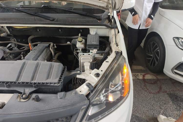 Used BAIC Changhe M50S 2015 1.4L S 1.4L Economy Class K14B Engine Bay Left