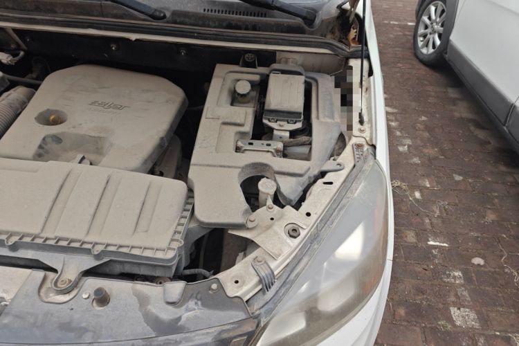 Used BAIC Changhe M50S 2015 1.5L S 1.5L Business Class DAM15DL Engine Bay Left