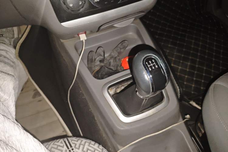 Used BAIC Changhe M50S 2015 1.5L Business Class BJ415B Gear Lever