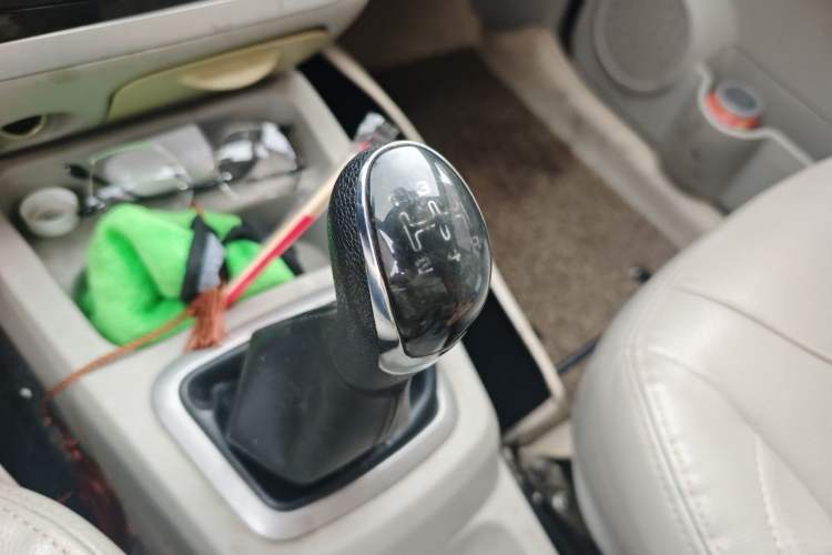 Used BAIC Changhe M50S 2015 1.4L S 1.4L Business Class K14B Gear Lever