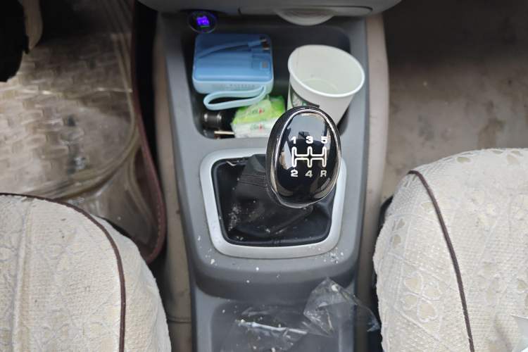 Used BAIC Changhe M50S 2015 1.5L facelift economy class DAM15DL Gear Lever