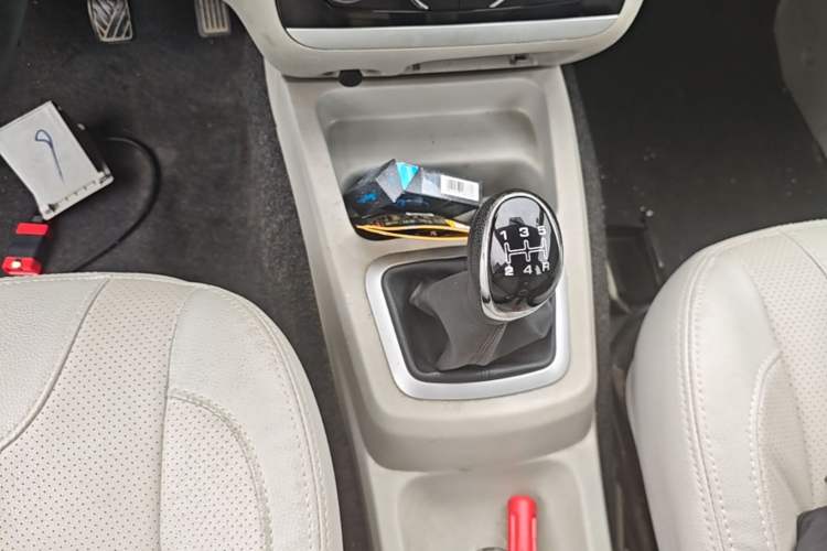 Used BAIC Changhe M50S 2015 1.4L Restyled Business Class (Leaf Spring) K14B Gear Lever