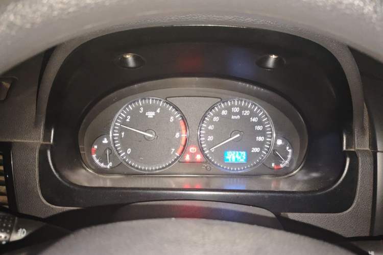 Used BAIC Changhe M50S 2015 1.5L Business Class BJ415B Instrument Cluster