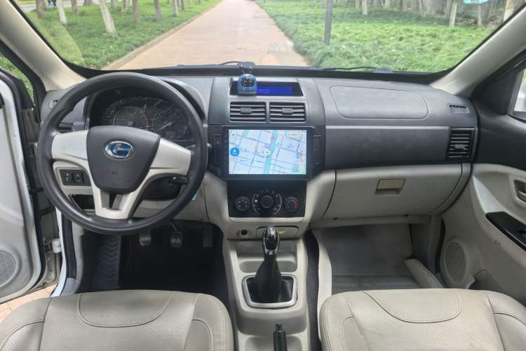 Used BAIC Changhe M50S 2015 1.4L S 1.4L Economy Class K14B Interior 3