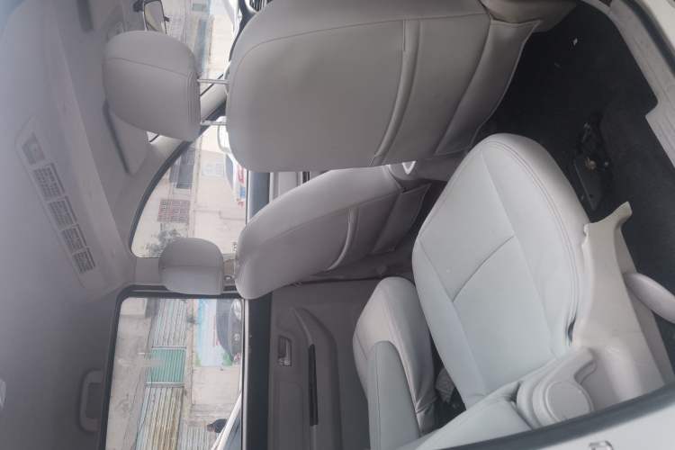 Used BAIC Changhe M50S 2015 1.5L Restyled Business Class (Leaf Spring) DAM15DL Interior 3