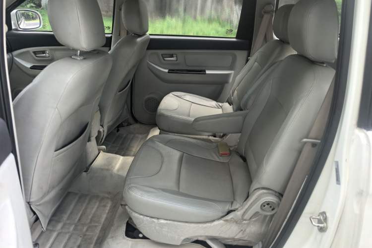 Used BAIC Changhe M50S 2015 1.4L S 1.4L Economy Class K14B Interior 4