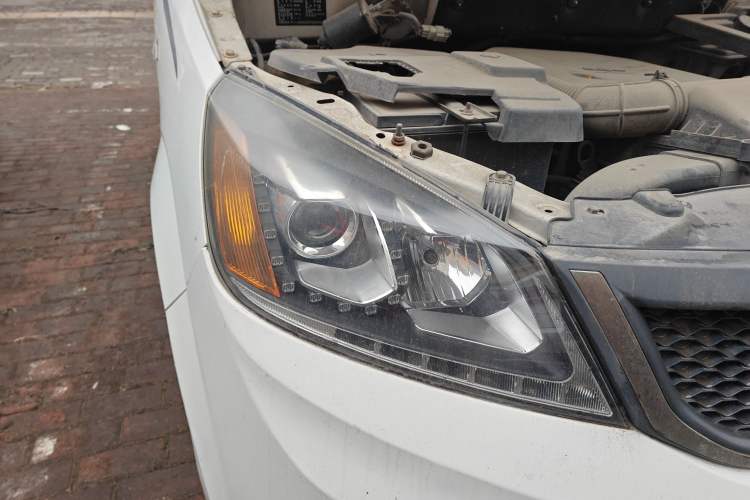 Used BAIC Changhe M50S 2015 1.5L S 1.5L Business Class DAM15DL Right Front Headlight