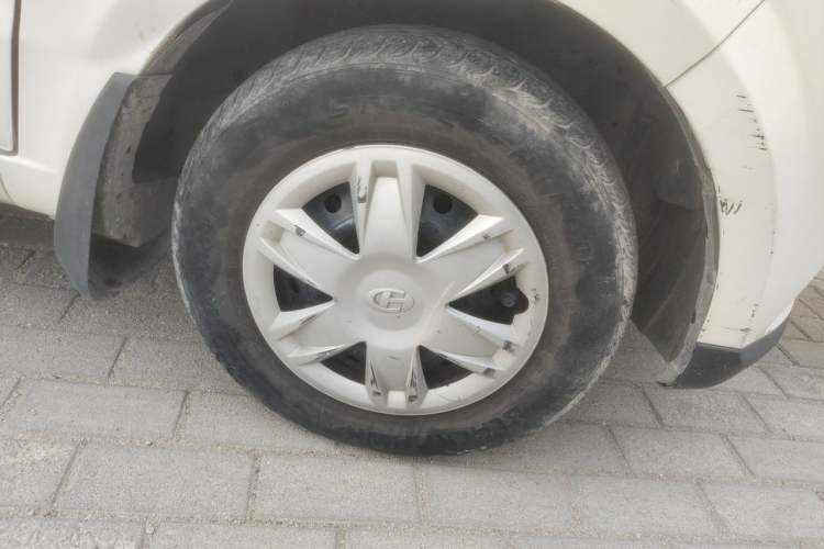 Used BAIC Changhe M50S 2015 1.5L S 1.5L Business Class DAM15DL Right Front Wheel Hub