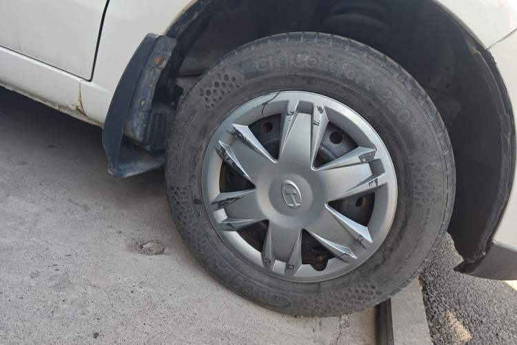 Used BAIC Changhe M50S 2015 1.5L Restyled Business Class (Leaf Spring) DAM15DL Right Front Wheel Hub