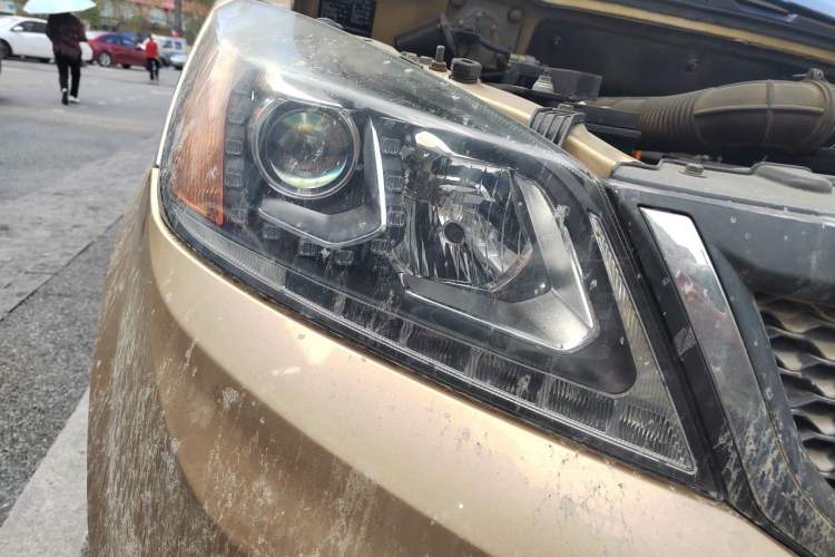 Used BAIC Changhe M50S 2015 1.4L facelift Business Class K14B Right Front Headlight